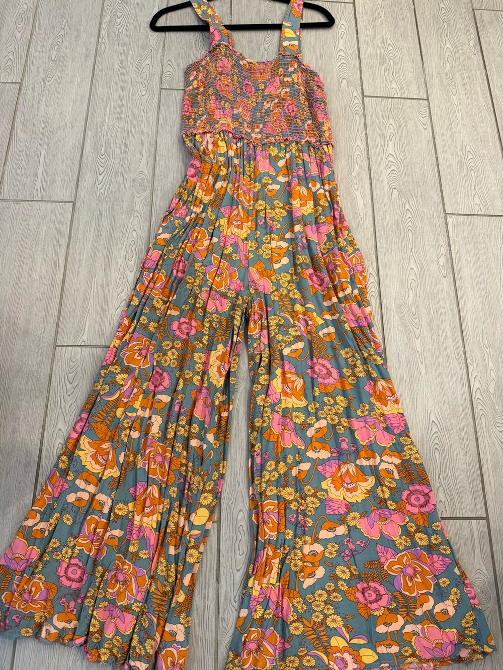 NL Mod Floral Jumper Smocked Top